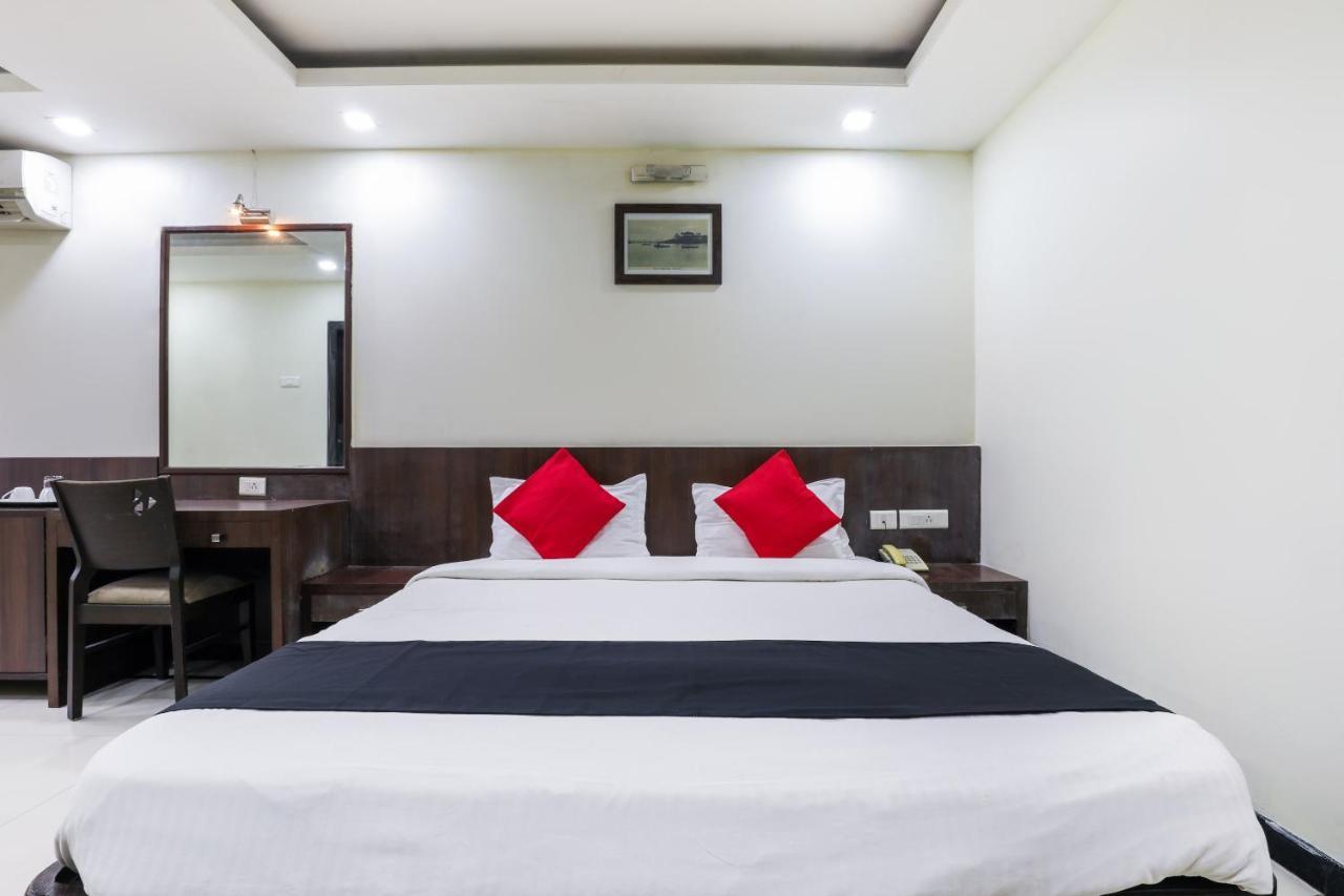 Oyo 63283 Shakti Palace Hotel Boma Zewnętrze zdjęcie